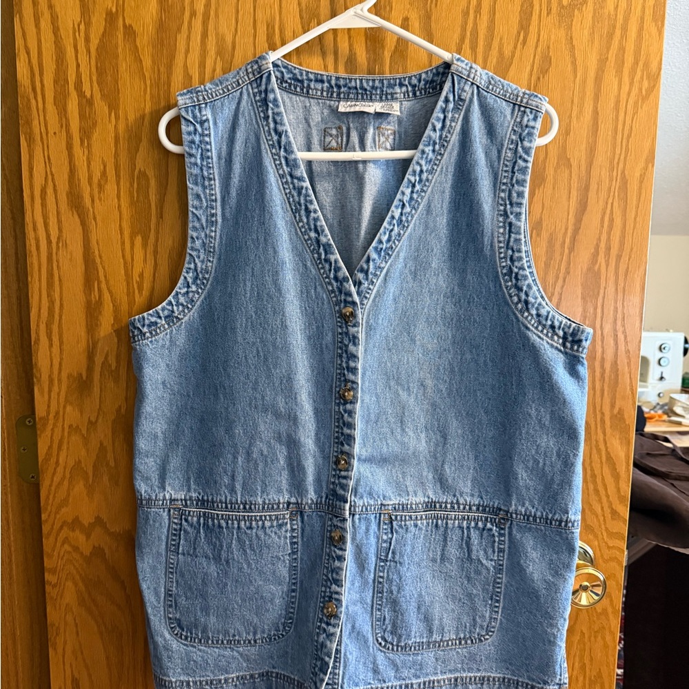 Vintage Cabin Creek Light Wash Denim Button-Front Vest